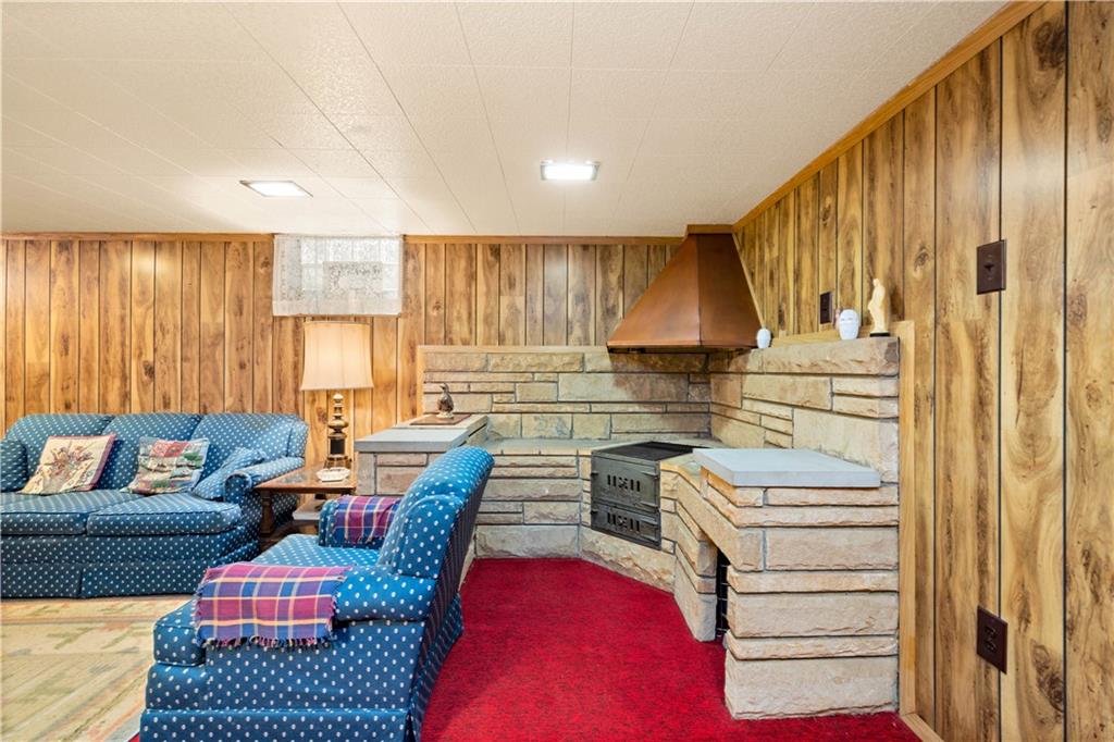 5068 Grove Road Pittsburgh, PA 15236 - Photo 17 of 24 Gallery Image 17