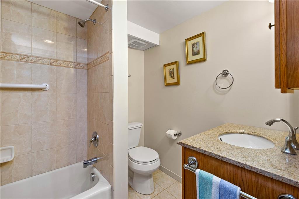 5068 Grove Road Pittsburgh, PA 15236 - Photo 19 of 24 Gallery Image 19