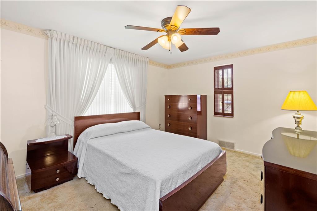 5068 Grove Road Pittsburgh, PA 15236 - Photo 9 of 24 Gallery Image 9