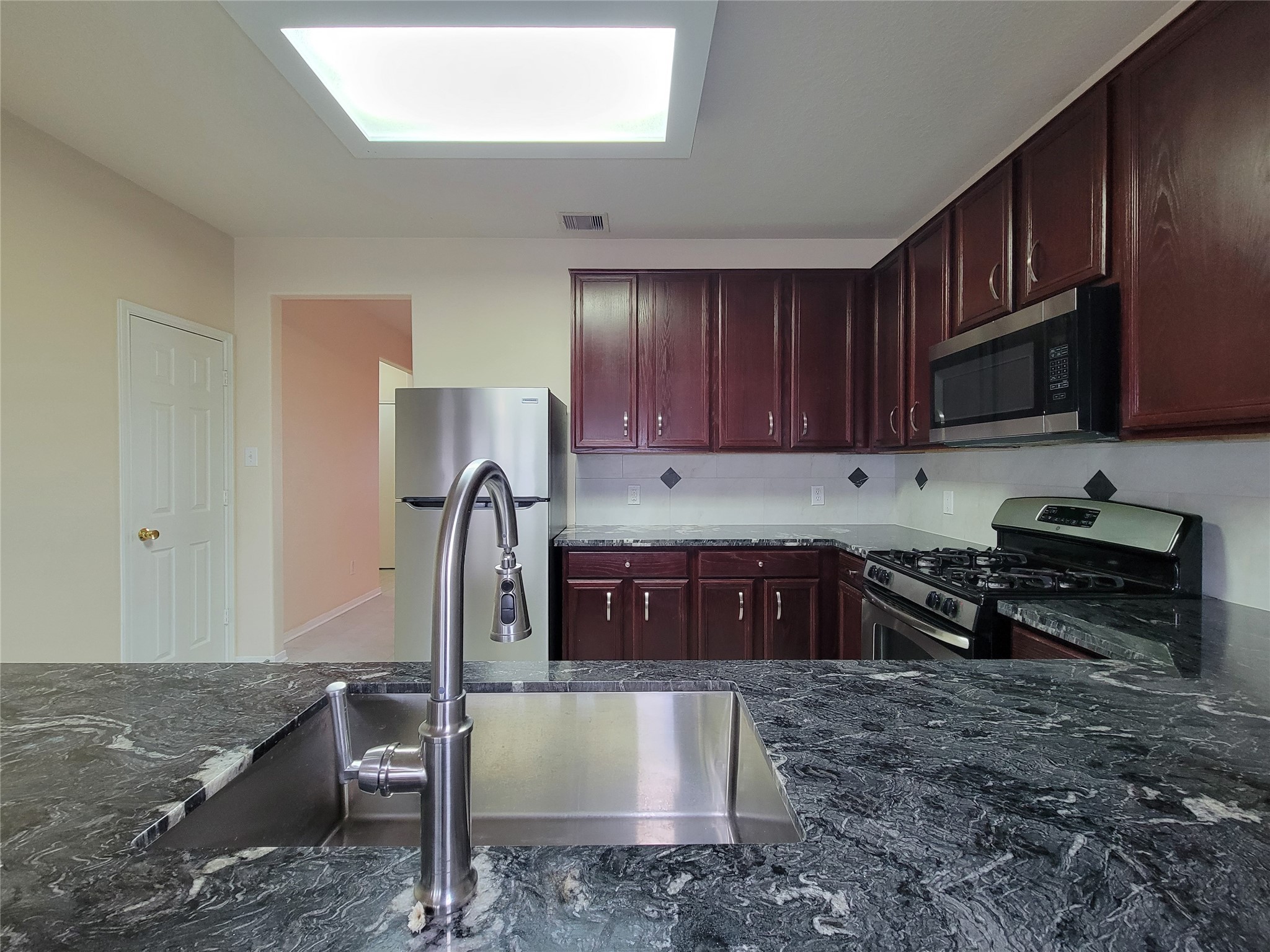 19626 Hardwood Ridge Trail Cypress, TX 77429 - Photo 10 of 48 Close-up.