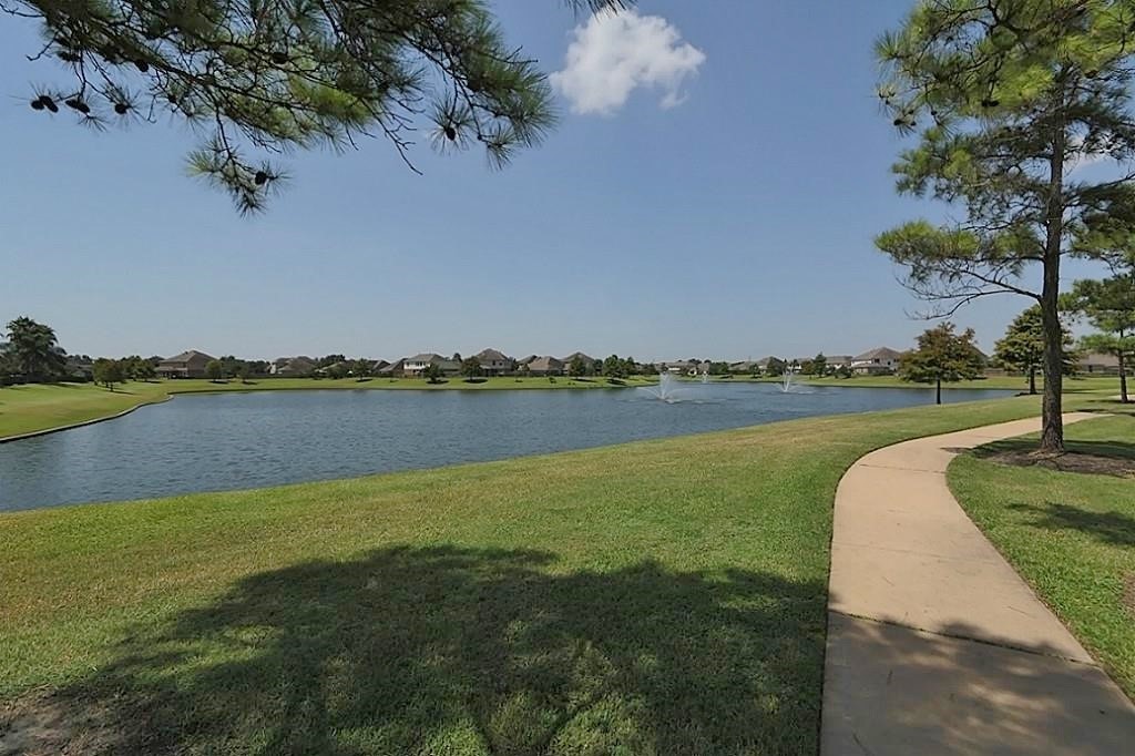 19626 Hardwood Ridge Trail Cypress, TX 77429 - Photo 45 of 48 With walking/jogging trails. Great place to enjoy the outdoors!!