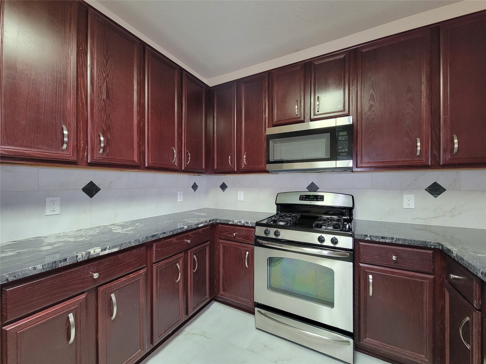 19626 Hardwood Ridge Trail Cypress, TX 77429 - Photo 9 of 48 Close-up view.