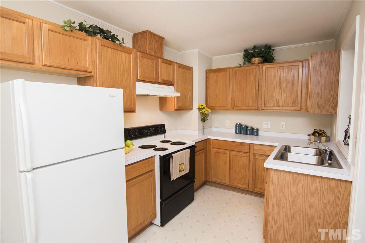 2701 Knowles Street Raleigh, NC 27603 - Photo 6 of 17