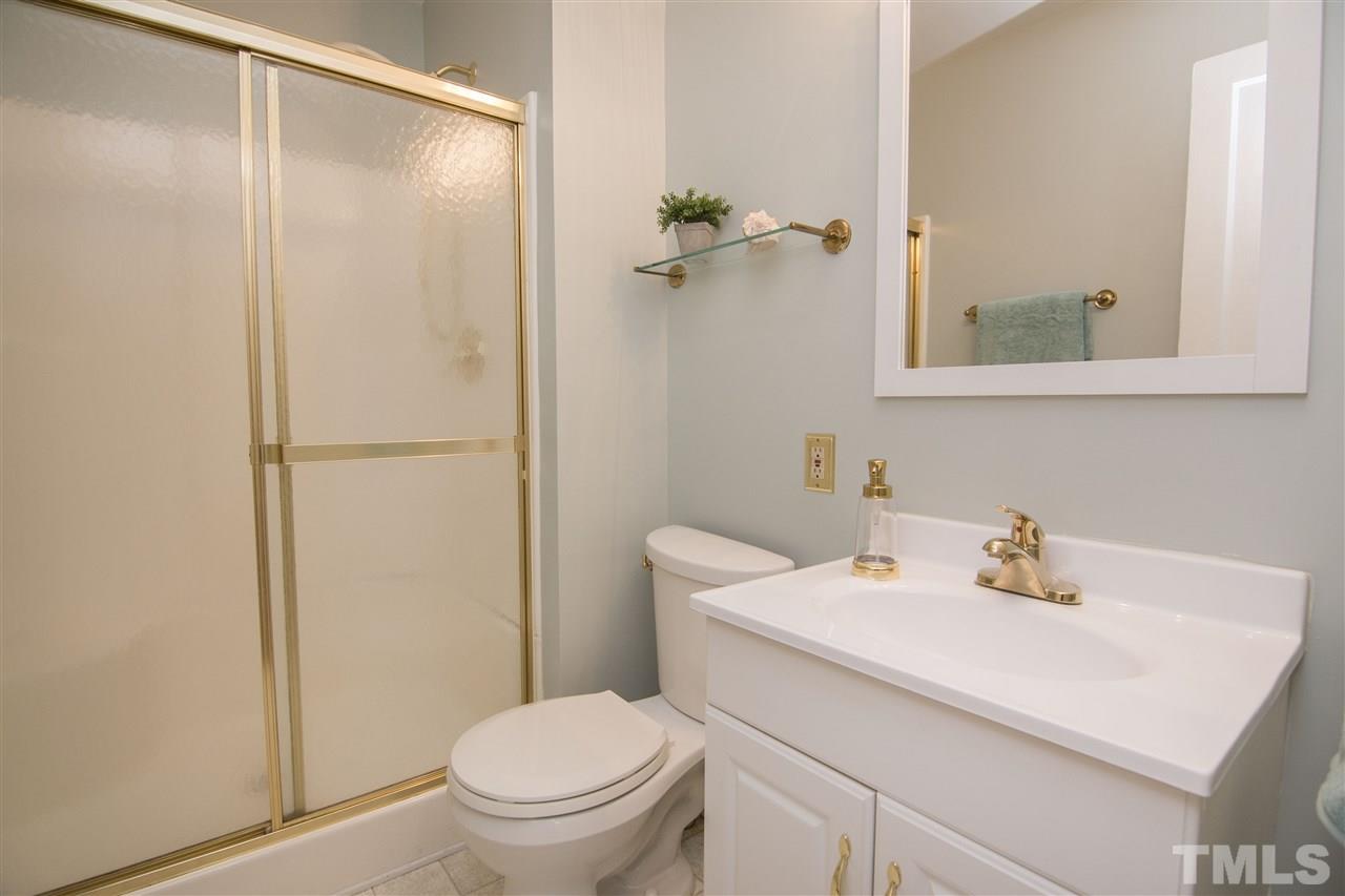 2701 Knowles Street Raleigh, NC 27603 - Photo 9 of 17