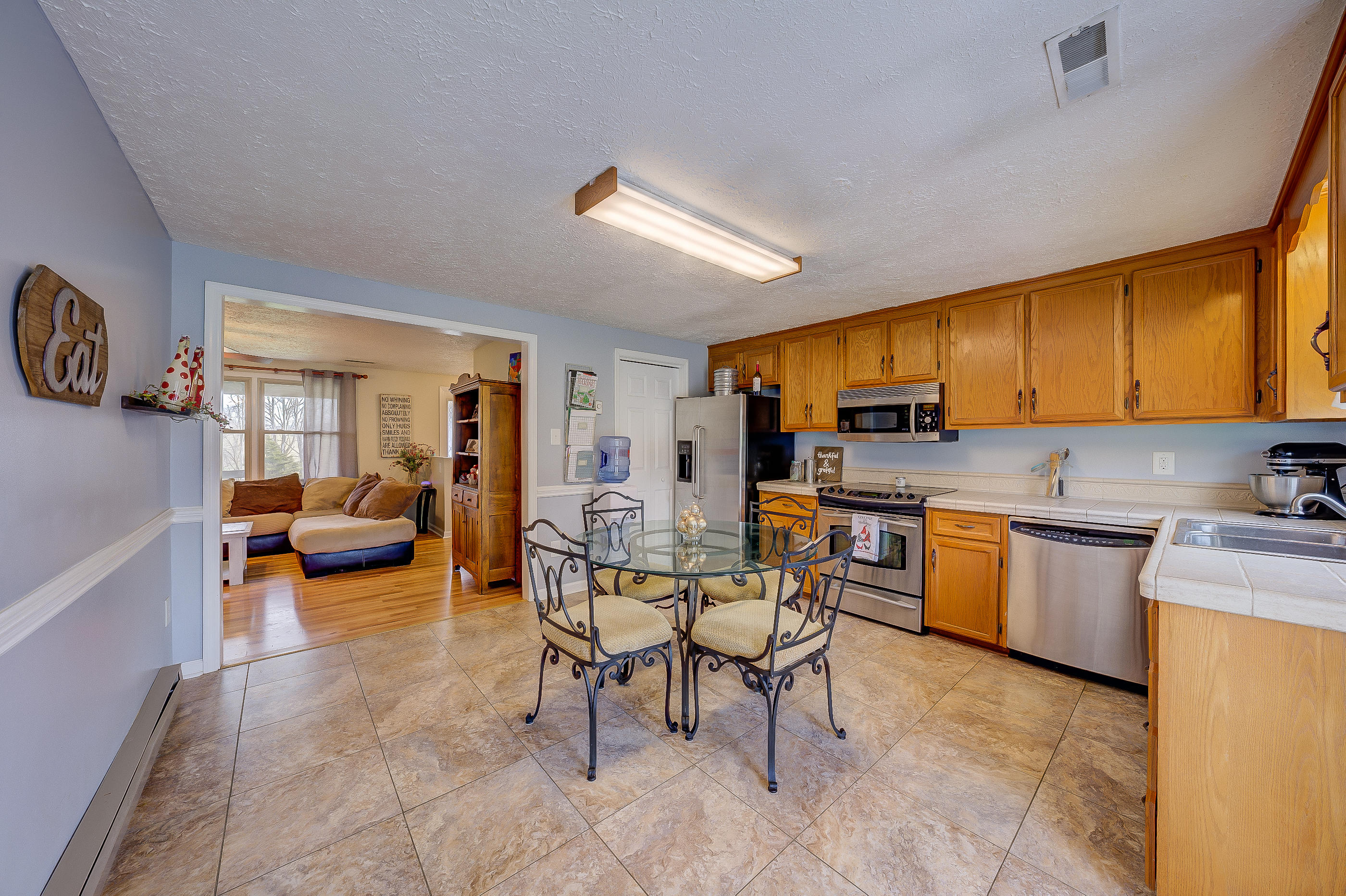 1270 Muse Road Fincastle, VA 24090 - Photo 7 of 29 Kitchen