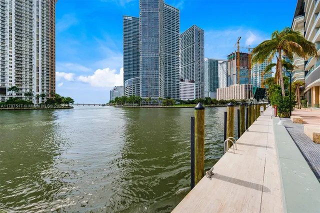 $12,200 | 300 Biscayne Blvd Way, Unit 3406, Miami, FL 33131