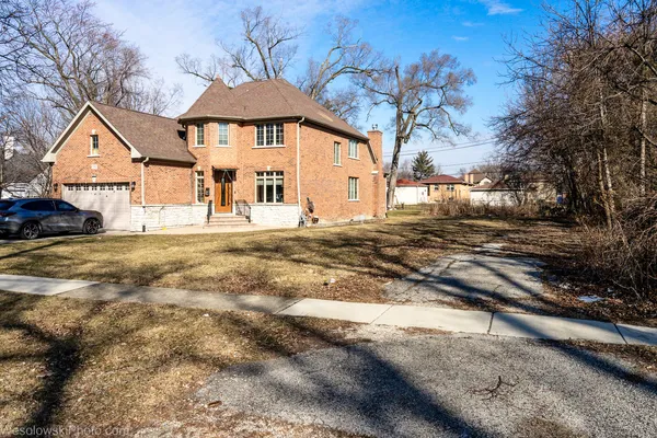 $259,000 | 1738 Lunt Avenue, Des Plaines, IL 60018