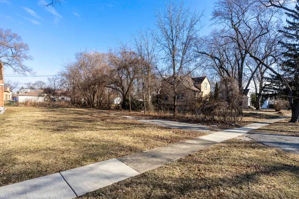 $259,000 | 1738 Lunt Avenue, Des Plaines, IL 60018