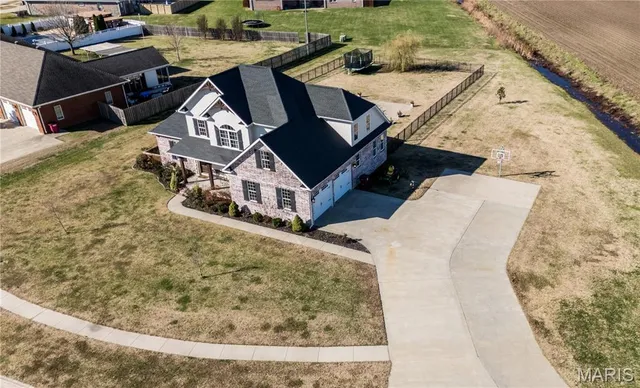 $725,000 | 1304 Primrose Road, Sikeston, MO 63801