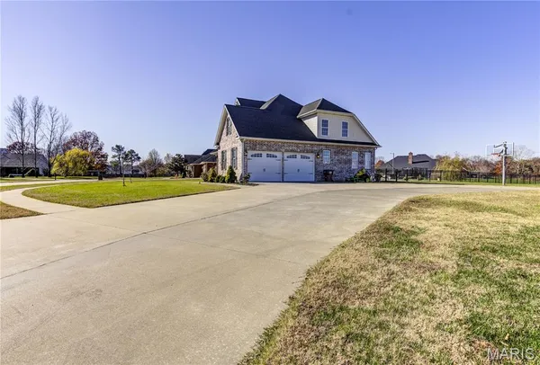 $665,000 | 1304 Primrose Road, Sikeston, MO 63801