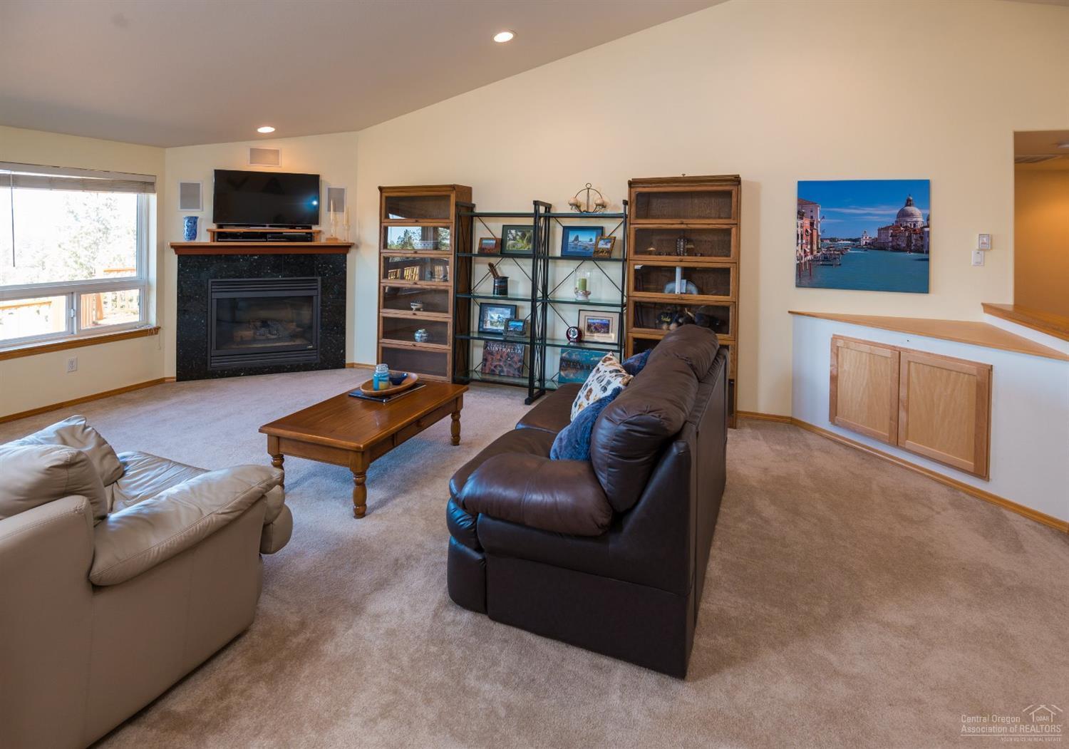 8577 Southwest Shad Road Terrebonne, OR 97760 - Photo 7 of 25 Gallery Image 7