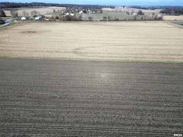 $957,000 | 0 County Road 700 E Road, Mount Carmel, IL 62863