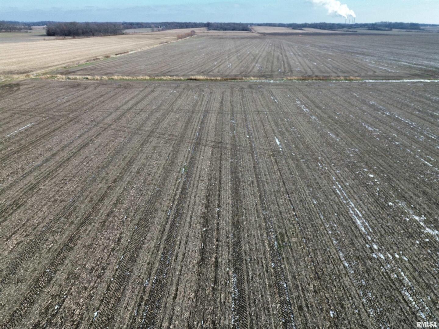 0 County Road 700 E Road Mount Carmel, IL 62863 - Photo 18 of 29 a view of an empty room with wooden floor
