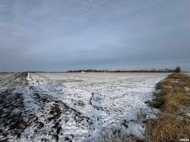 $957,000 | 0 County Road 700 E Road, Mount Carmel, IL 62863