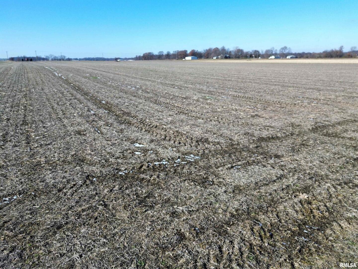 0 County Road 700 E Road Mount Carmel, IL 62863 - Photo 25 of 29 a view of an ocean