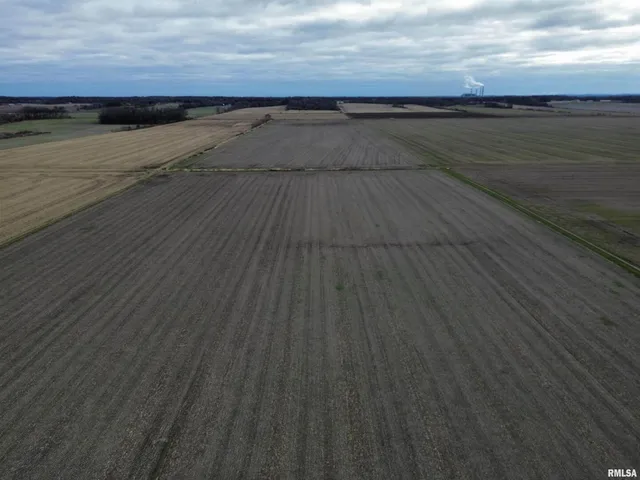 $957,000 | 0 County Road 700 E Road, Mount Carmel, IL 62863