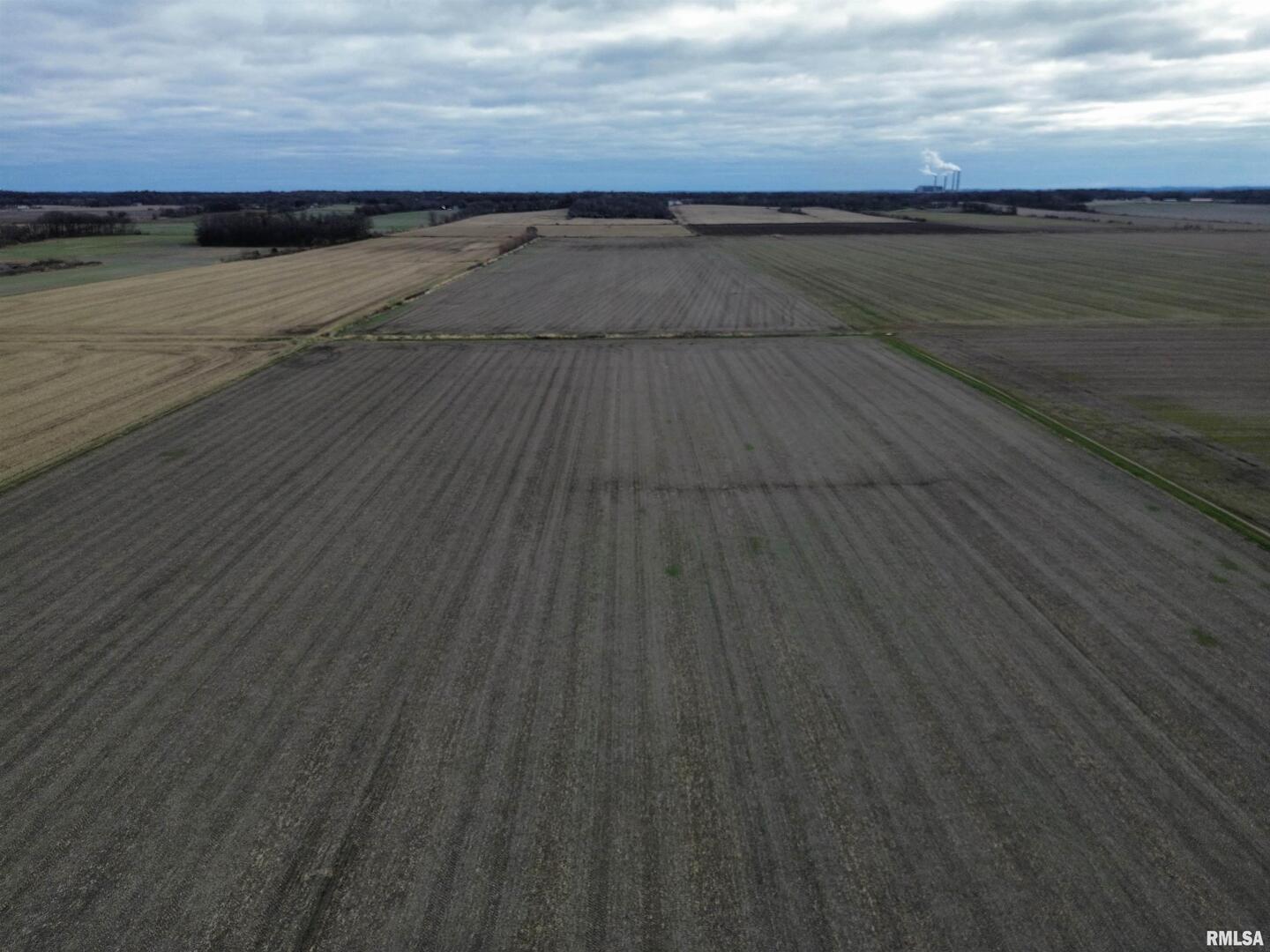 0 County Road 700 E Road Mount Carmel, IL 62863 - Photo 26 of 29 a view of an ocean