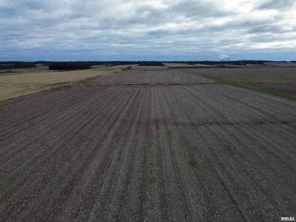 $957,000 | 0 County Road 700 E Road, Mount Carmel, IL 62863