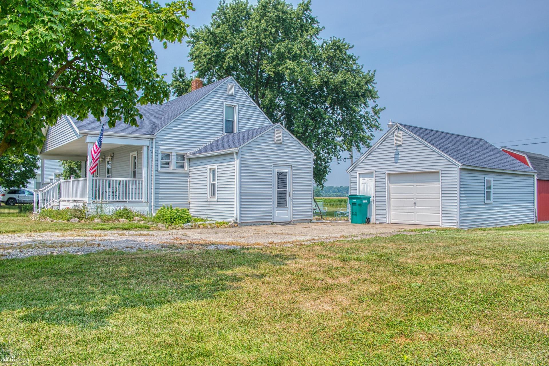 6035 Wilkinson Road Corunna, MI 48817 - Photo 31 of 33 50184229-b4f44459-6334-403a-9f0b-6eb50938208b.JPG