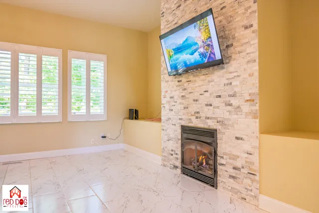 $749,000 | 372 Foxboro Drive, Avon, IN 46123