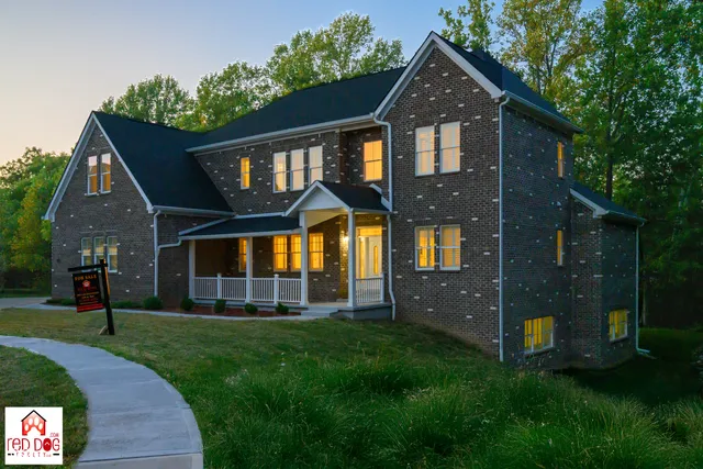 $749,000 | 372 Foxboro Drive, Avon, IN 46123