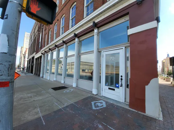 $3,995 | 70 South Front Street, Memphis, TN 38103