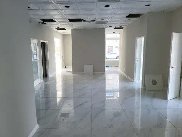 $3,995 | 70 South Front Street, Memphis, TN 38103