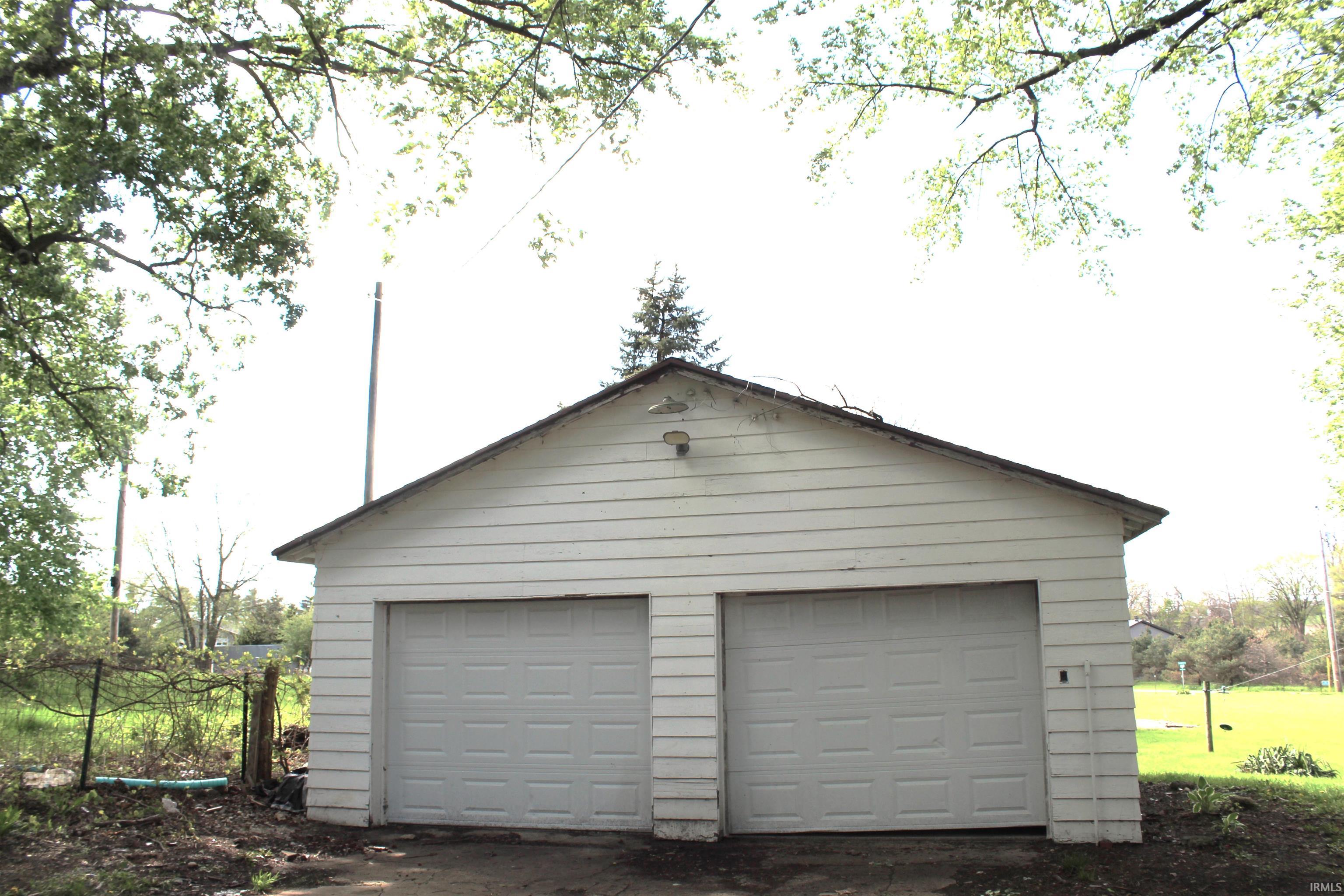 675 North Flint Road Angola, IN 46703 - Photo 32 of 35