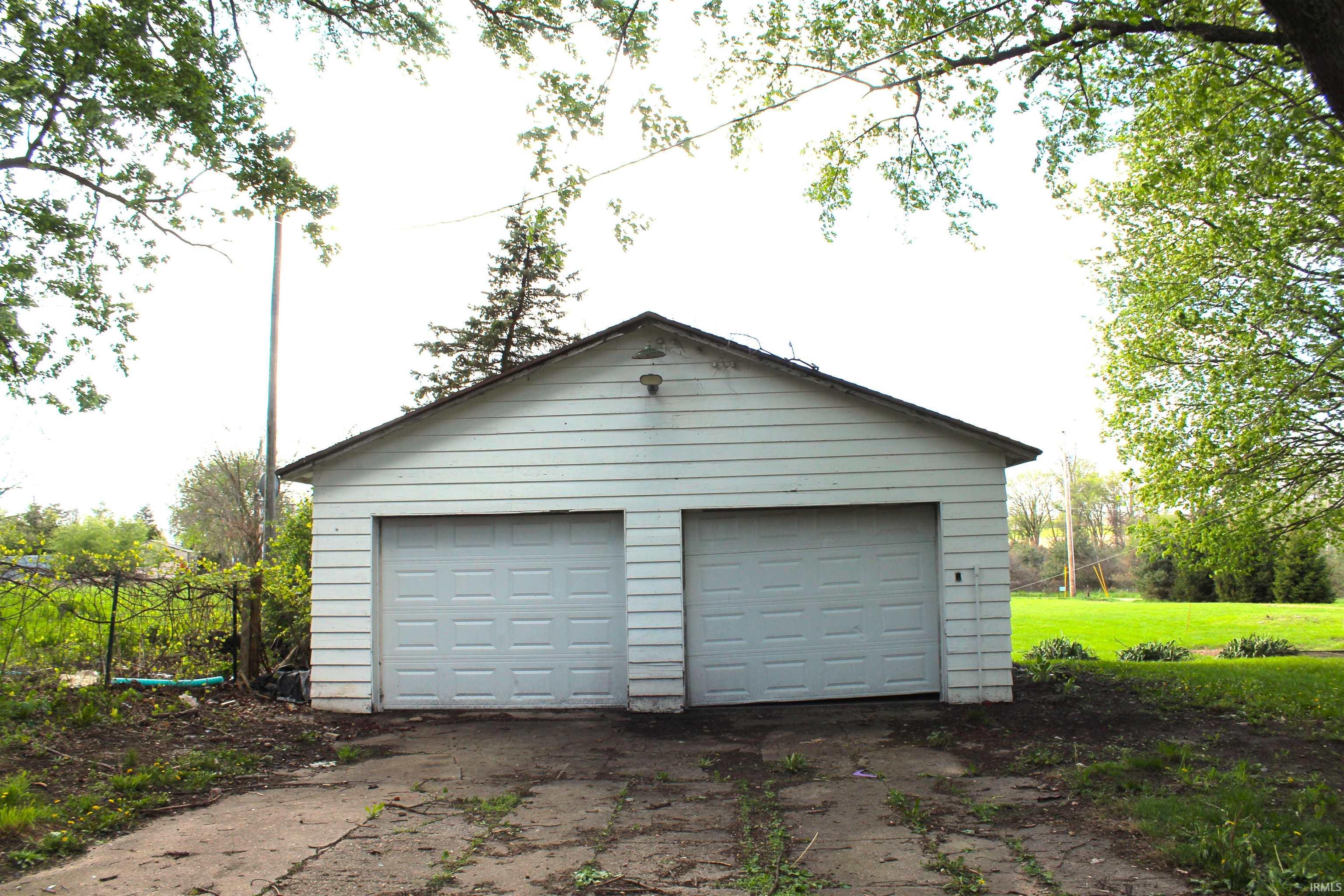 675 North Flint Road Angola, IN 46703 - Photo 9 of 35