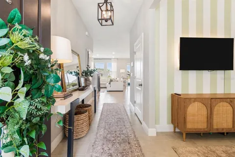 $599,999 | 2510 Warren Acrs Boulevard, Wesley Chapel, FL 33543