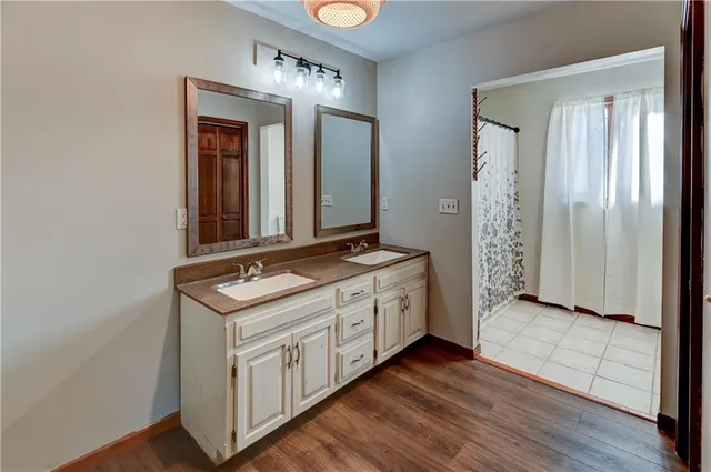 $320,000 | 10 Bluebird Drive, Agency, MO 64401