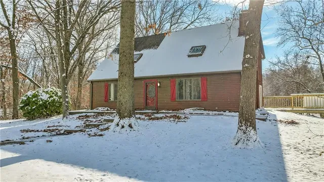 $320,000 | 10 Bluebird Drive, Agency, MO 64401