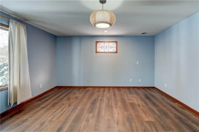 $320,000 | 10 Bluebird Drive, Agency, MO 64401