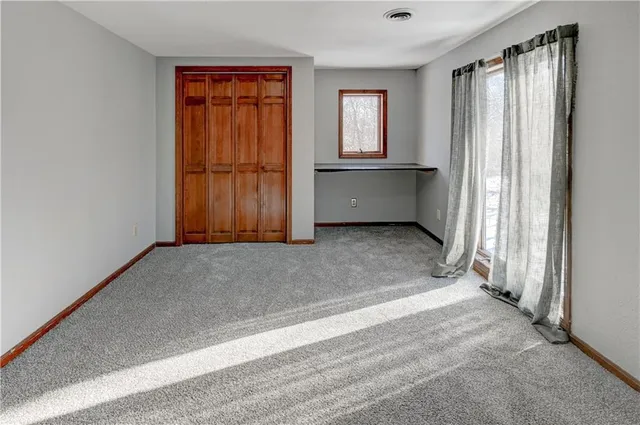 $320,000 | 10 Bluebird Drive, Agency, MO 64401