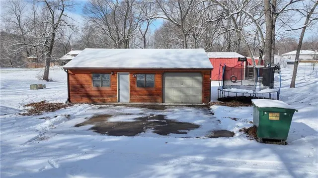 $320,000 | 10 Bluebird Drive, Agency, MO 64401