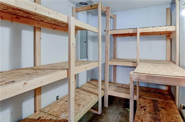 $320,000 | 10 Bluebird Drive, Agency, MO 64401