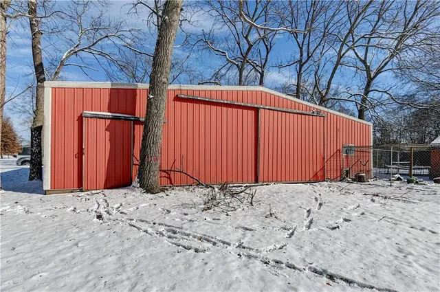 $320,000 | 10 Bluebird Drive, Agency, MO 64401