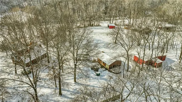 $320,000 | 10 Bluebird Drive, Agency, MO 64401