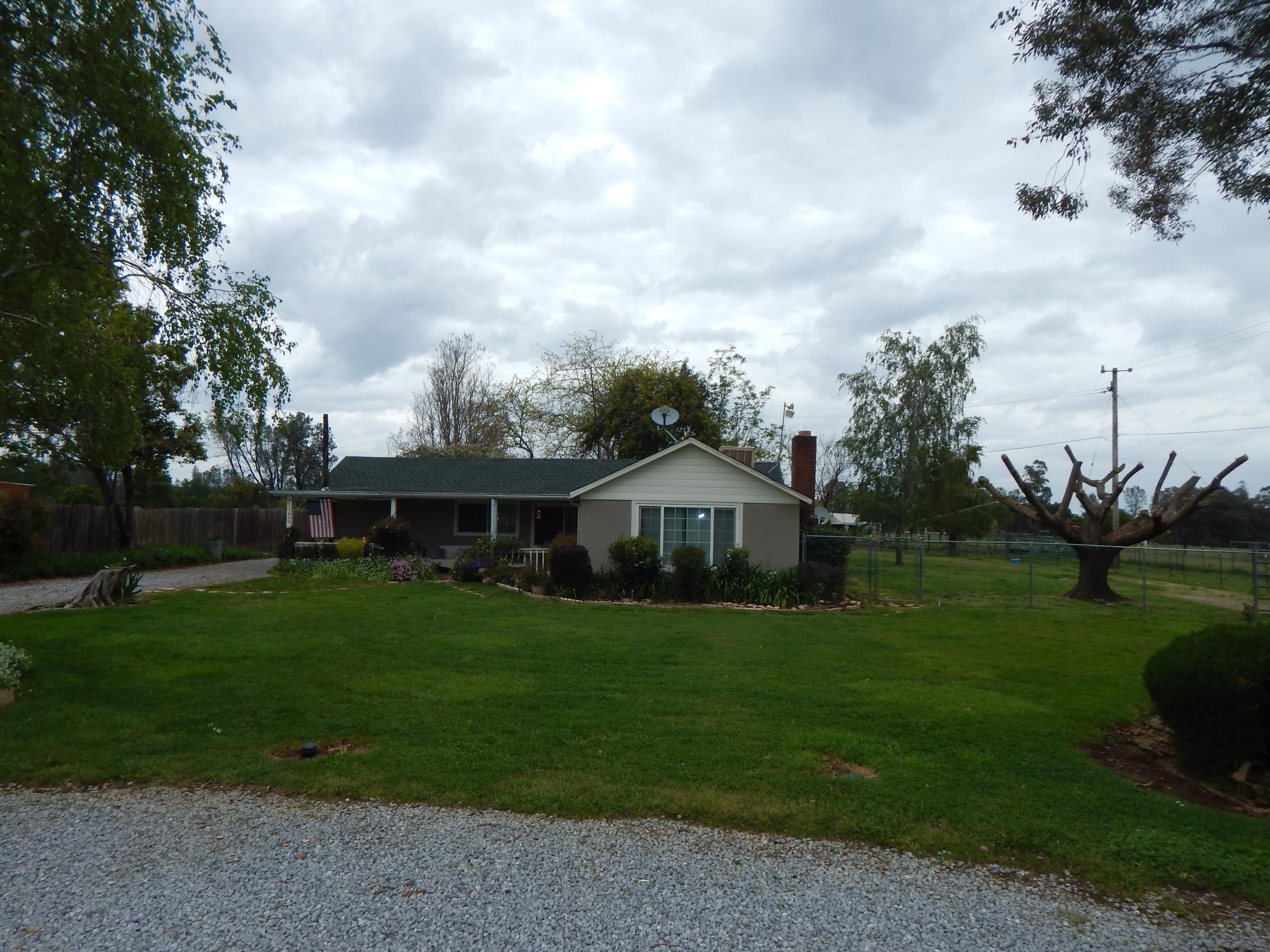 17600 Olinda Road Anderson, CA 96007 - Photo 1 of 60 front