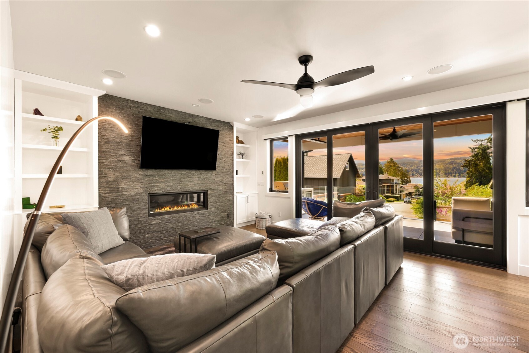 3015 Maynard Place Bellingham, WA 98226 - Photo 3 of 40