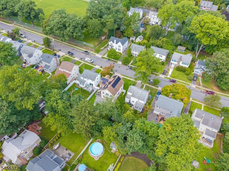 207 Stonehouse Road Bloomfield, NJ 07028 - Photo 45 of 49 Gallery Image 45