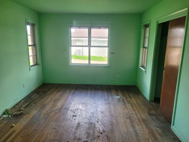 $120,279 | 806 East 1st, Hughes Springs, TX 75656