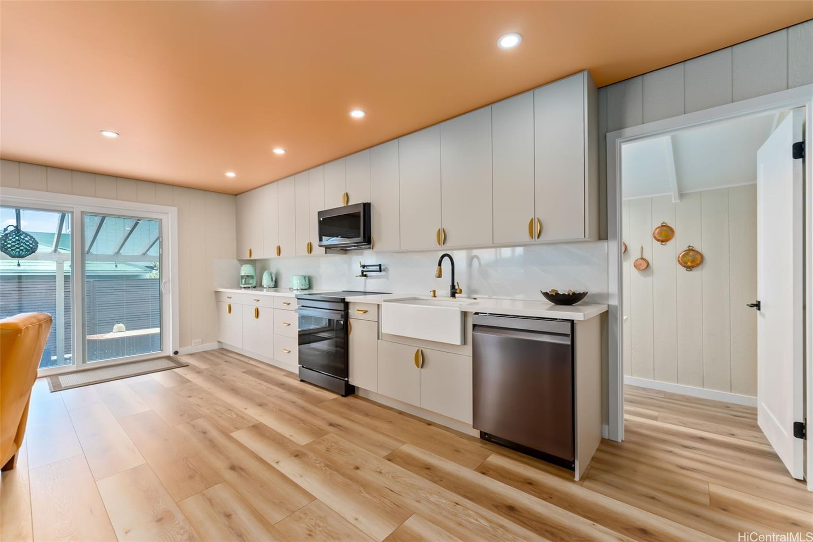 1358 Makaikoa Street Honolulu, HI 96821 - Photo 11 of 25 Kitchen looking to side lanai