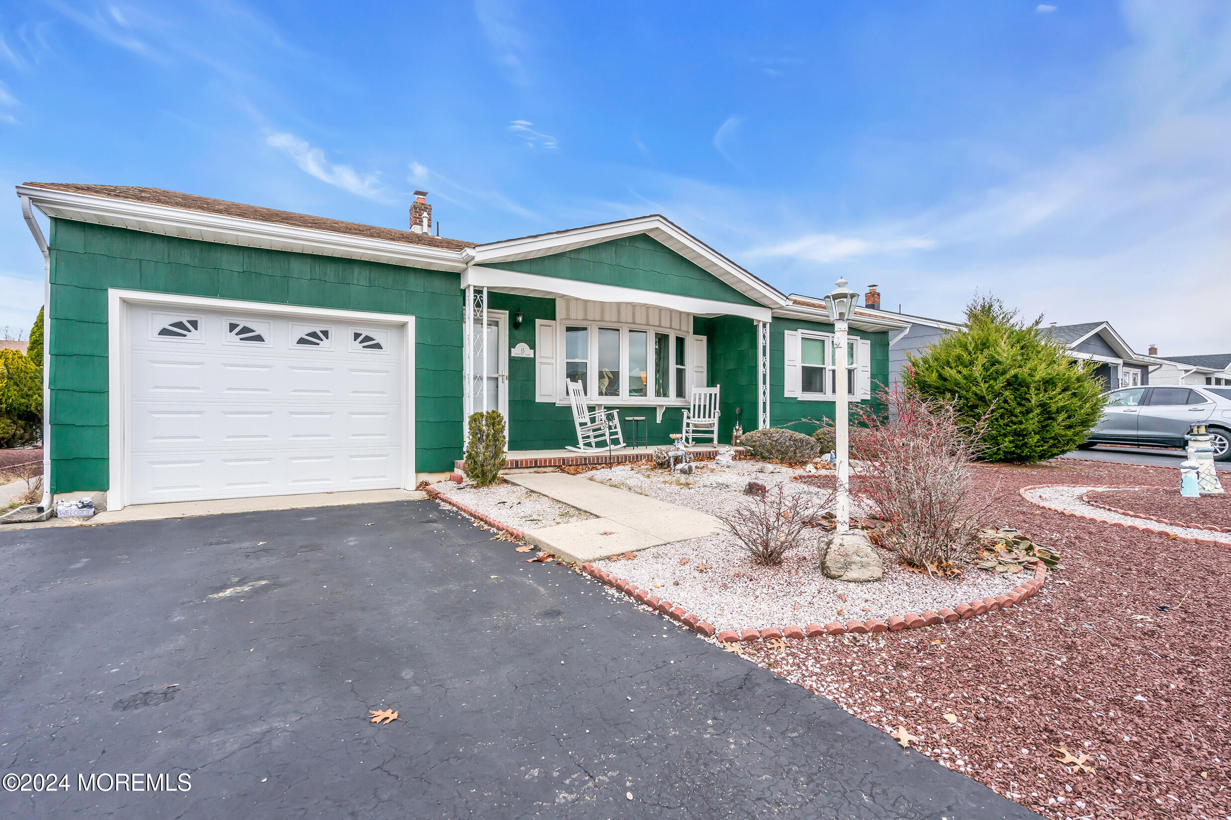 15 Mapleton Road Toms River, NJ 08757 - Photo 5 of 45 1 (5)