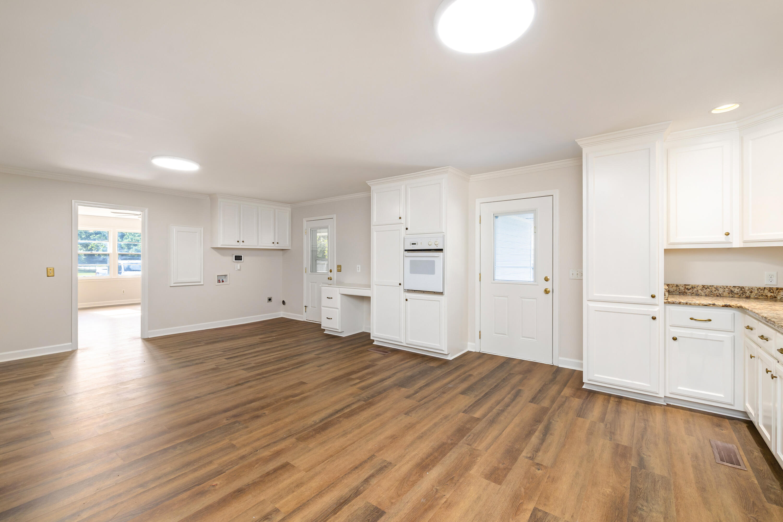 905 Perry Boulevard Sumter, SC 29154 - Photo 7 of 26