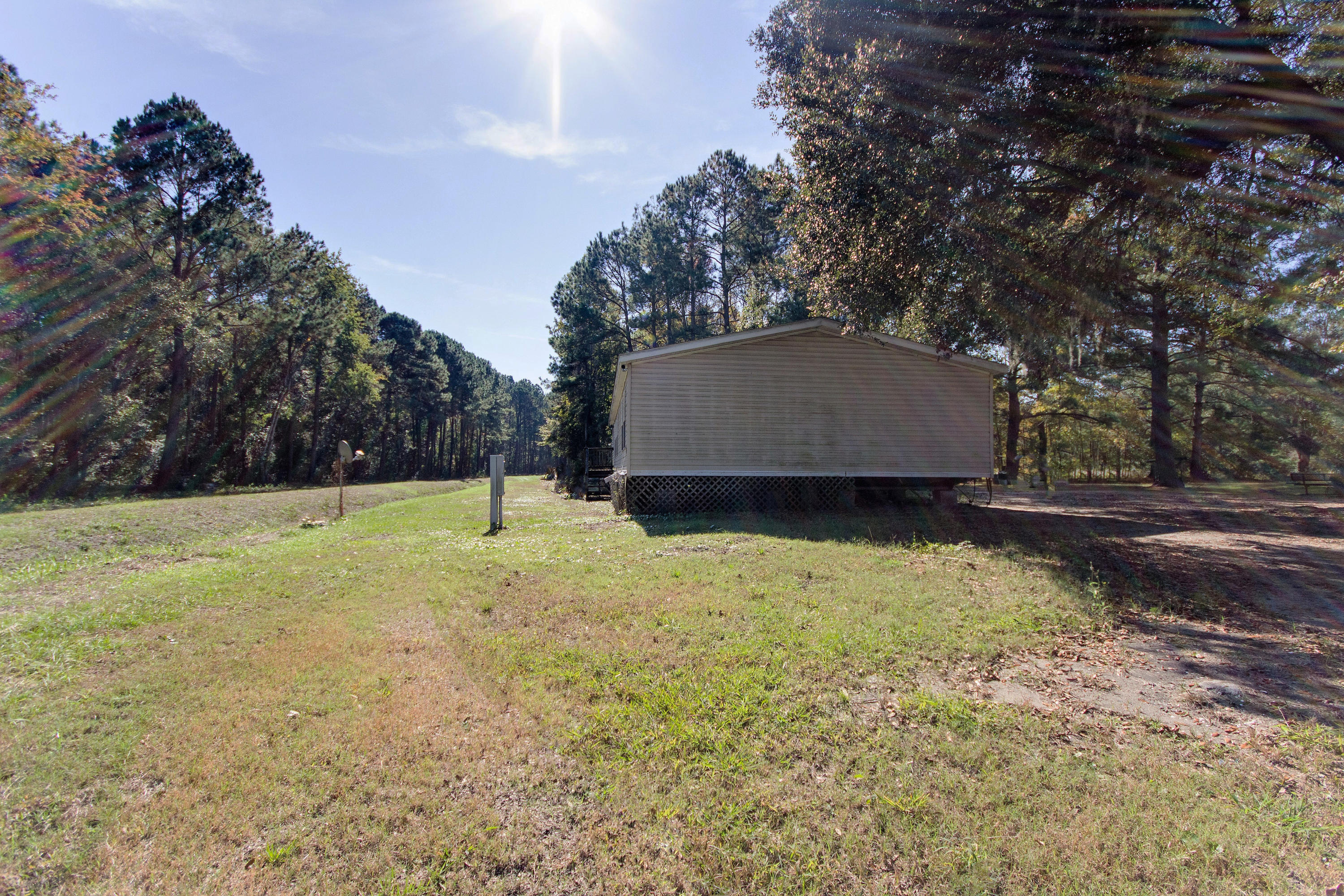 1741 Bellfield Road McClellanville, SC 29458 - Photo 3 of 13 3