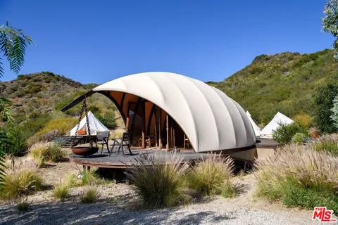 $1,450,000 | 34550 Mulholland Highway, Malibu, CA 90265