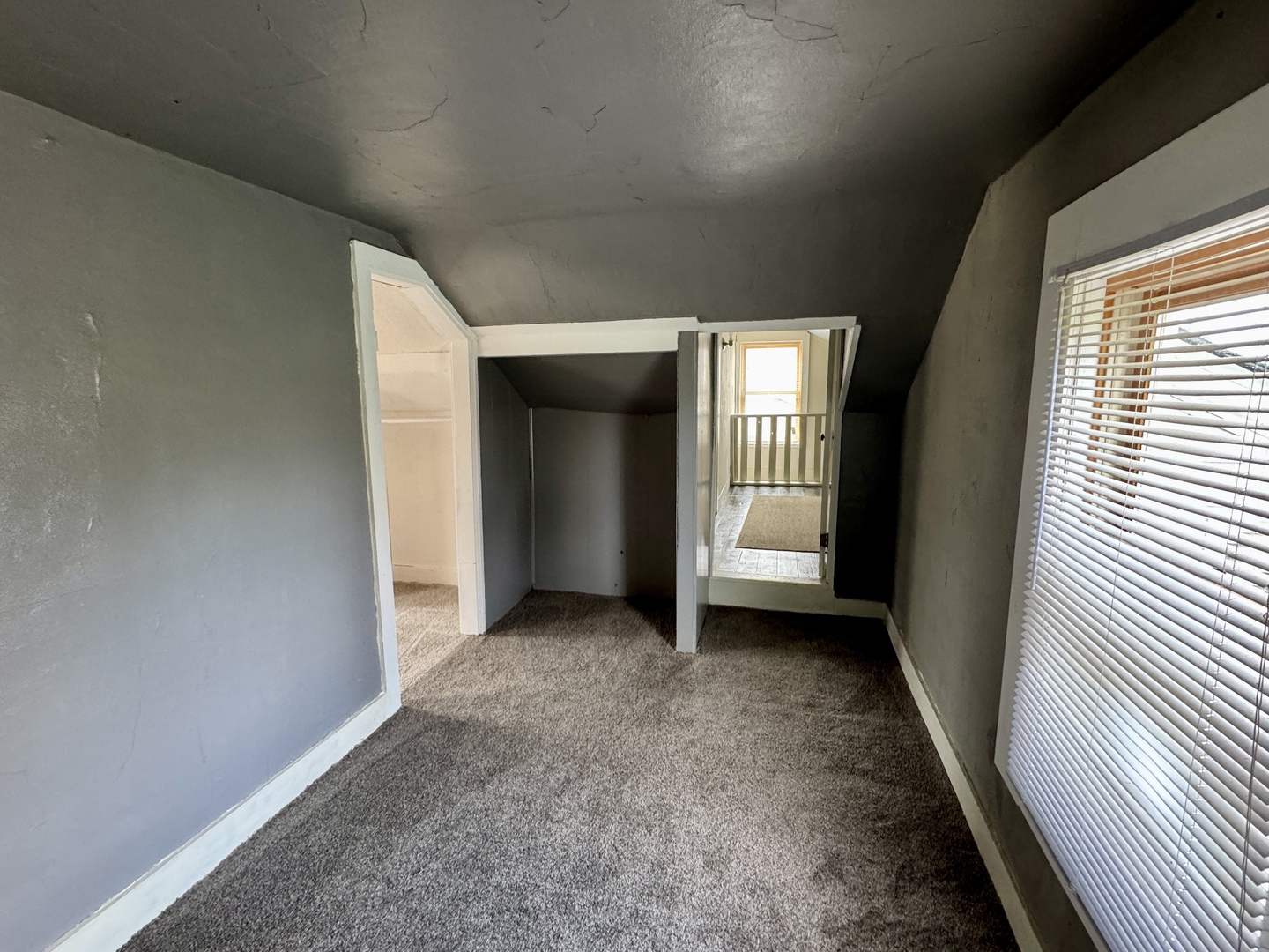 405 North 4th Street Neponset, IL 61345 - Photo 17 of 20 an empty room with windows