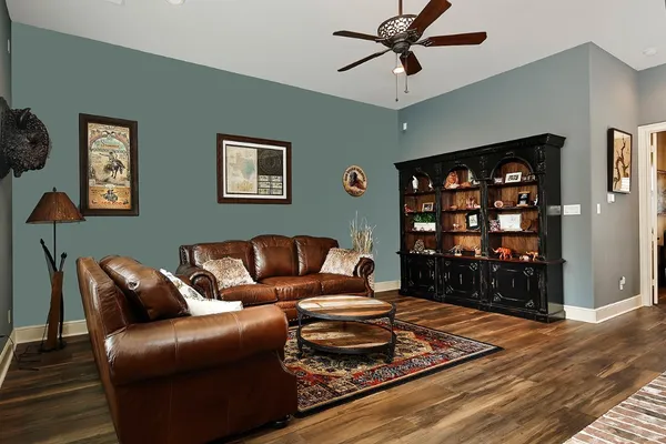 $1,500,000 | 103 Windfair Loop, Montgomery, TX 77316