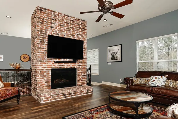 $1,500,000 | 103 Windfair Loop, Montgomery, TX 77316